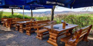 Biergarten Schnitzelhütte Ellhofen
