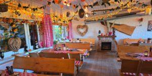 Schnitzelhütte Elhofen Innenraum
