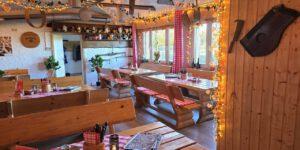 Schnitzelhütte Elhofen Innenraum